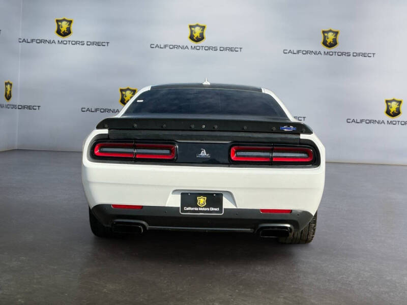 2015 Dodge Challenger SRT Hellcat