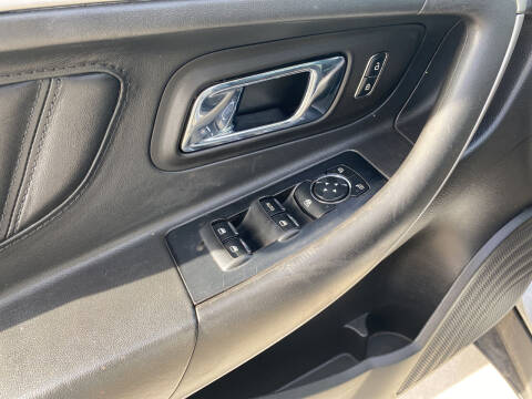 2013 Ford Taurus SEL