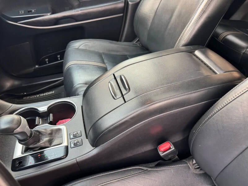 2017 Toyota Highlander