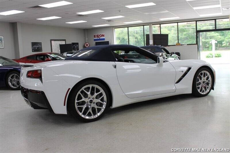 2016 Chevrolet Corvette 13