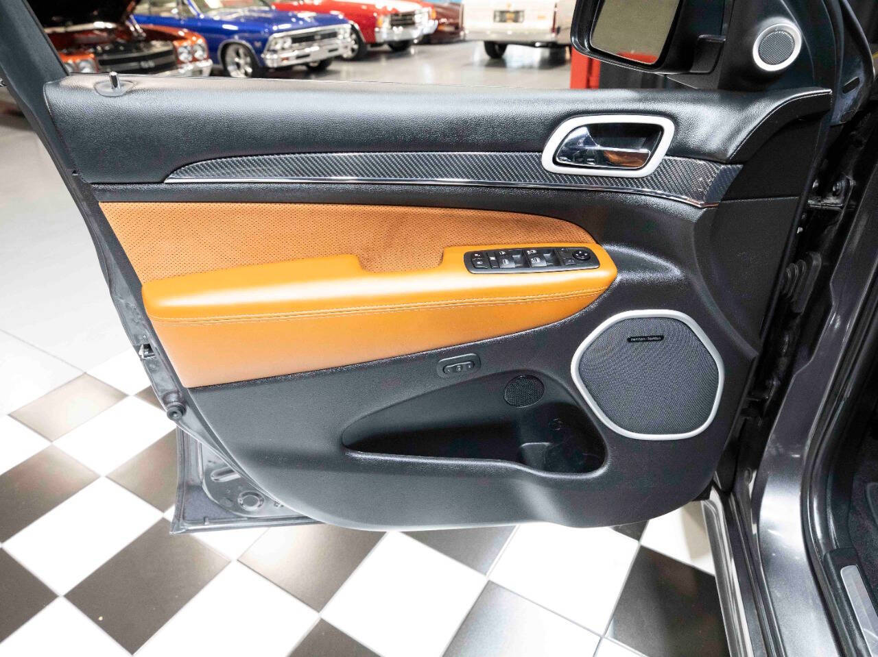 2019 Jeep Grand Cherokee 38