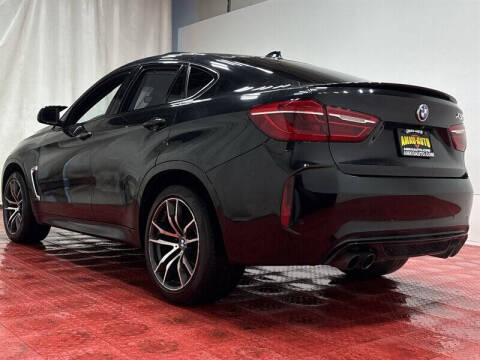 2015 BMW X6 M