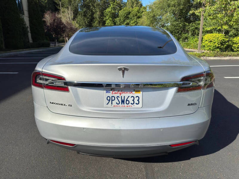 2015 Tesla Model S 85D