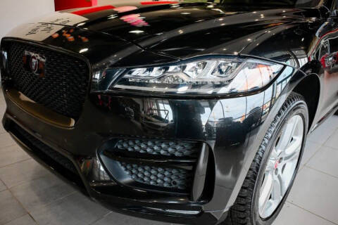 2019 Jaguar F-PACE 25t R-Sport