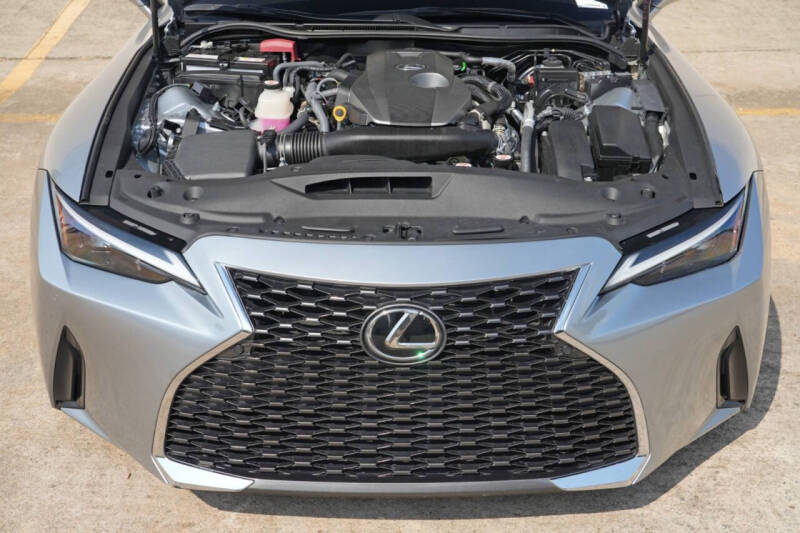 2023 Lexus IS 300
