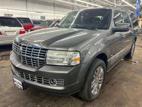 2010 Lincoln Navigator L for sale at Car Planet Inc. in Milwaukee WI