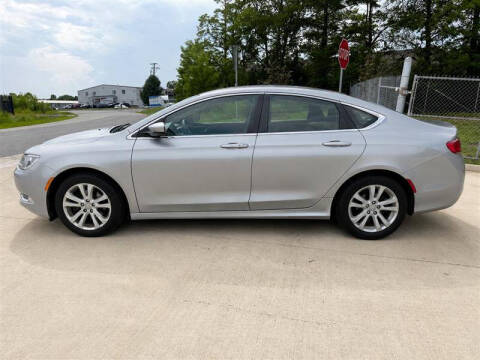 2017 Chrysler 200 Limited