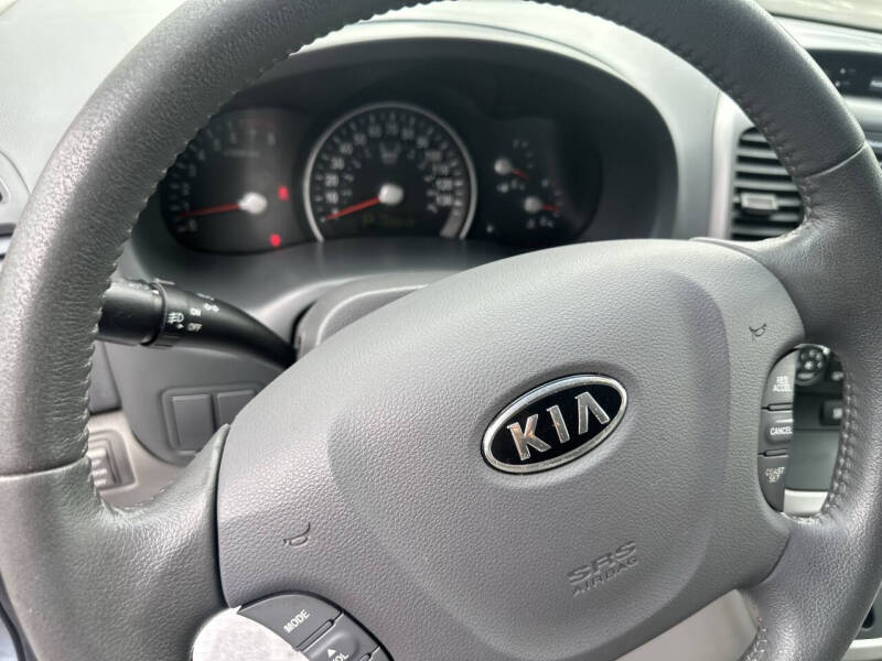 2012 Kia Sedona EX