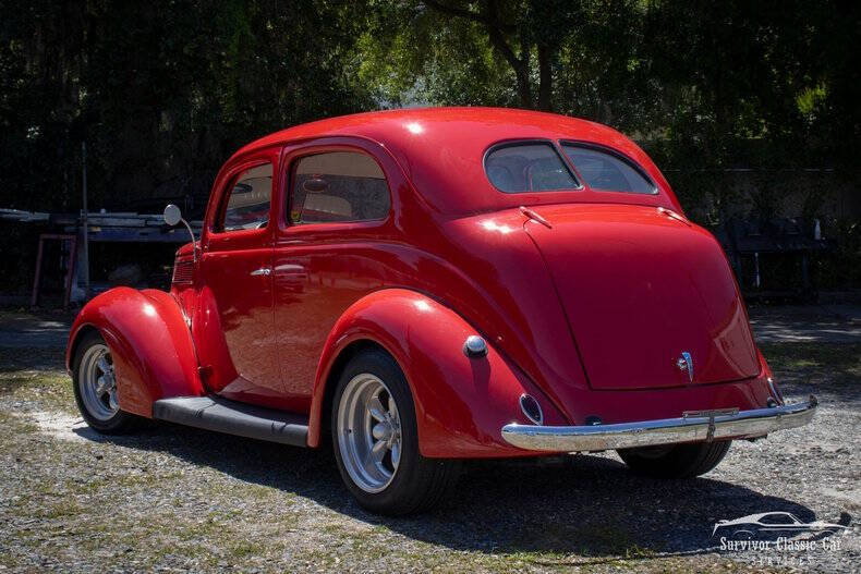 1937 Ford Tudor