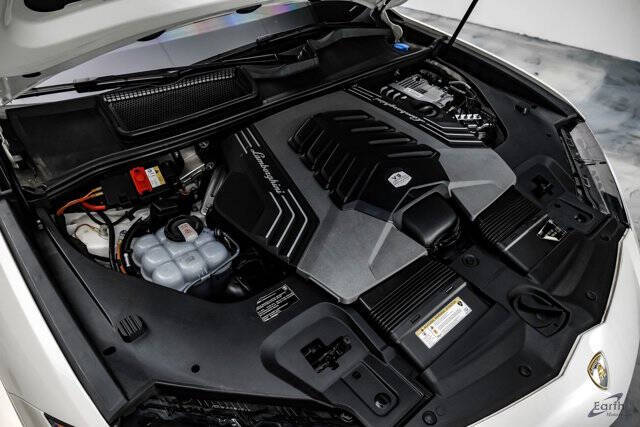 2022 Lamborghini Urus