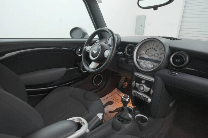 2009 MINI Cooper John Cooper Works