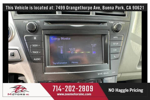 2013 Toyota Prius v Three