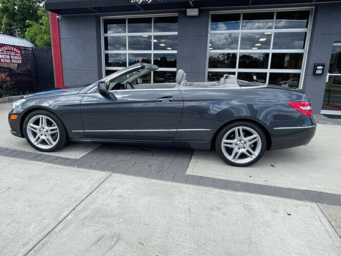 2011 Mercedes-Benz E350