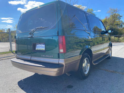 2000 Chevrolet Astro LS
