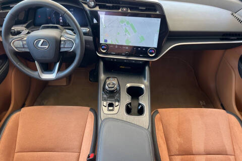 2023 Lexus RZ 450e Luxury