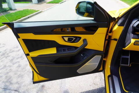 2022 Lamborghini Urus