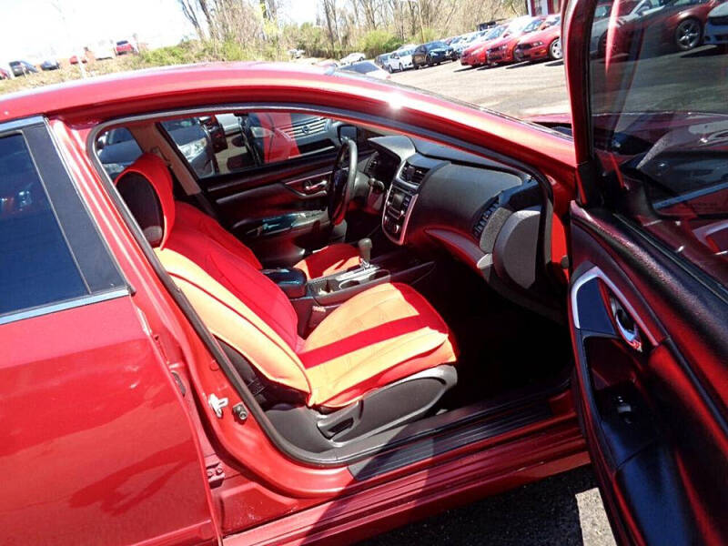 2016 Nissan Altima 2.5 SR