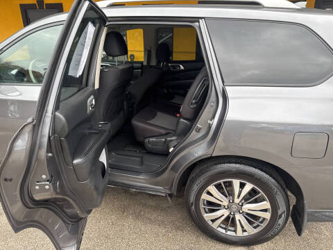 2019 Nissan Pathfinder S