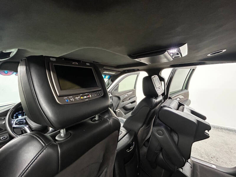 2017 Cadillac Escalade ESV Platinum