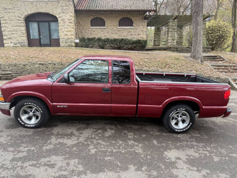 2000 Chevrolet S-10 LS