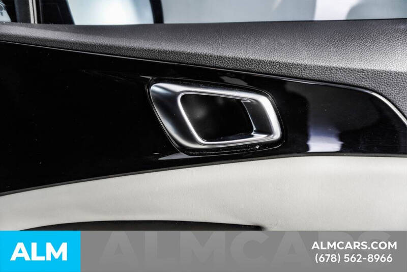 2024 Kia Carnival SX