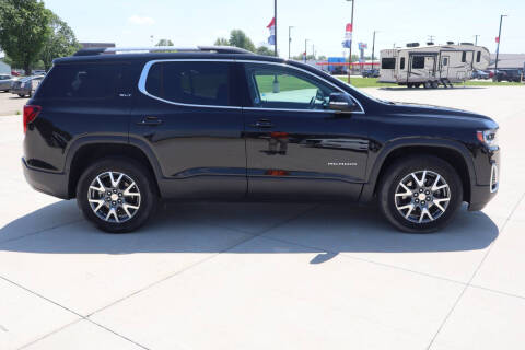 2023 GMC Acadia SLT