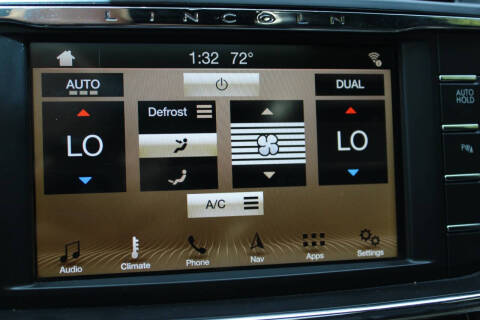 2018 Lincoln Continental Select