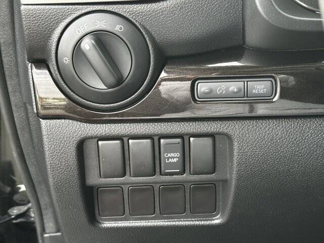 2017 Nissan Titan Platinum Reserve