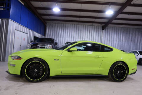 2020 Ford Mustang for sale at SOUTHWEST AUTO CENTER INC in Houston TX