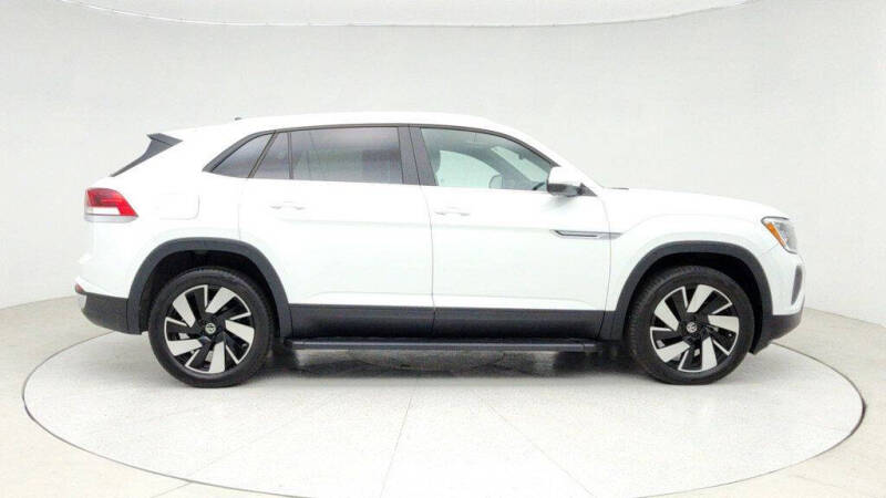 2024 Volkswagen Atlas Cross Sport SE