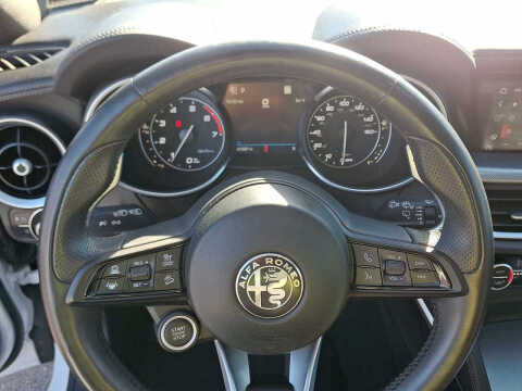 2023 Alfa Romeo Stelvio Veloce