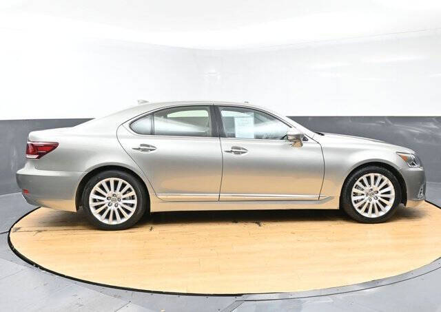 2017 Lexus LS 460