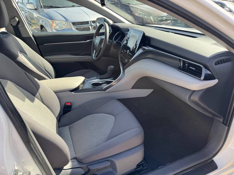 2021 Toyota Camry LE