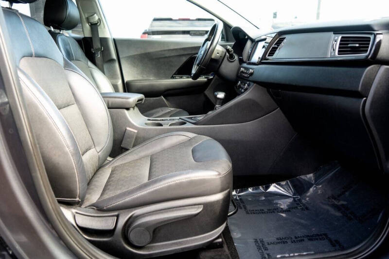 2019 Kia Niro S Touring