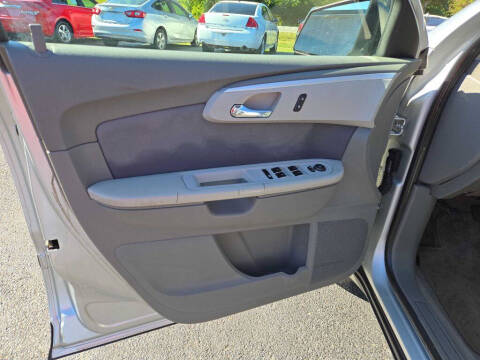 2012 Chevrolet Traverse LS