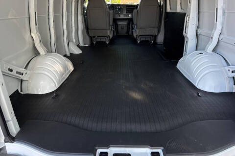 2025 Chevrolet Express 2500