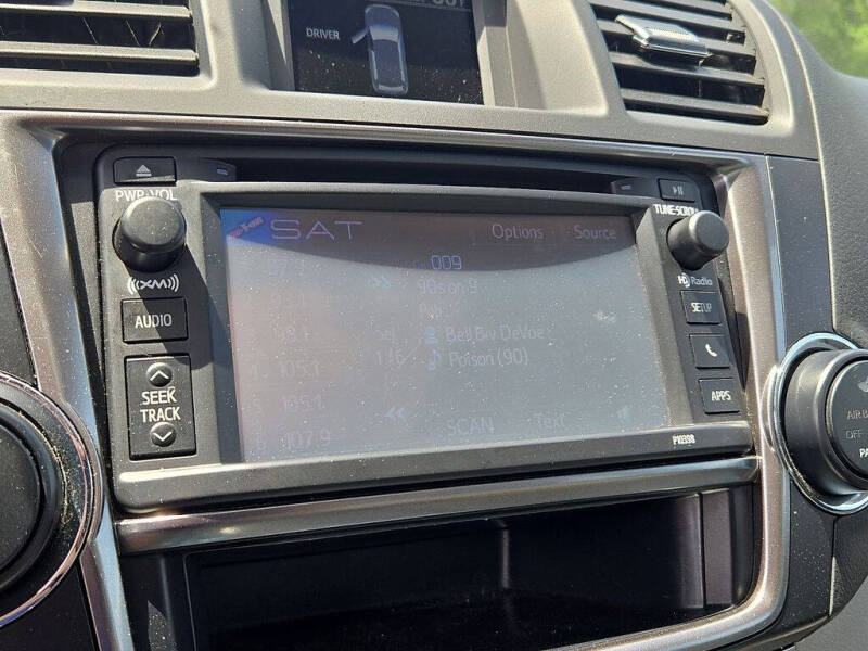 2013 Toyota Highlander SE
