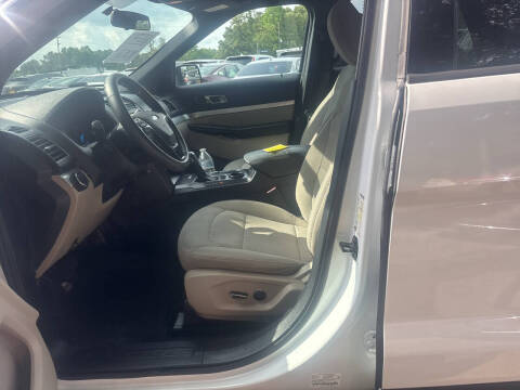 2018 Ford Explorer