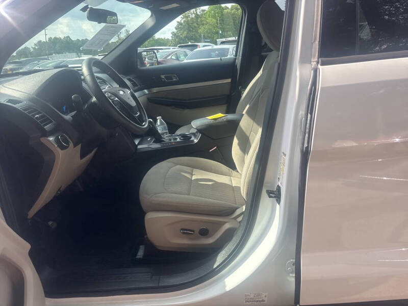 2018 Ford Explorer
