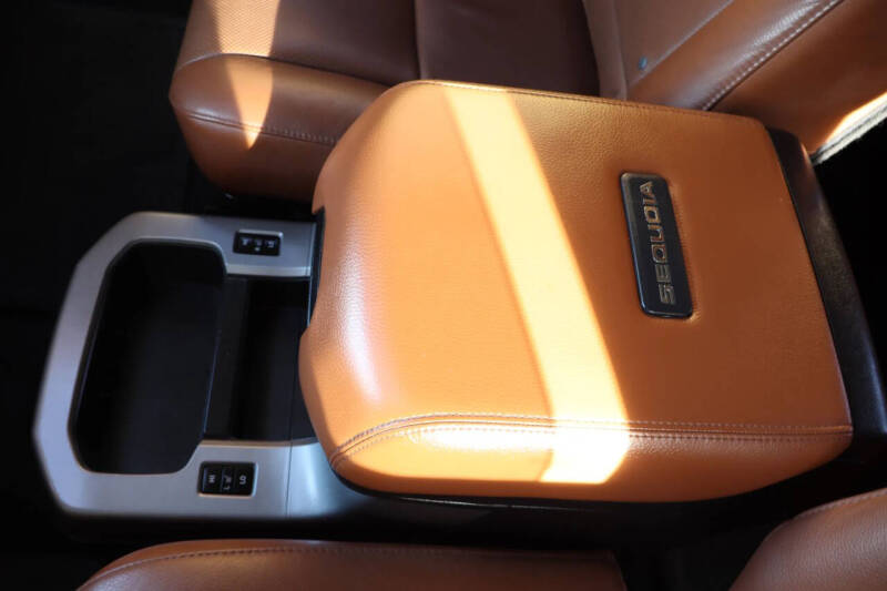 2014 Toyota Sequoia Platinum