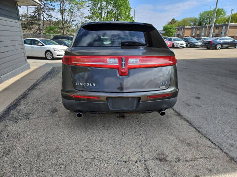 2011 Lincoln MKT