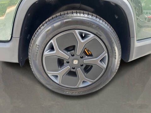 2022 Rivian R1T Adventure