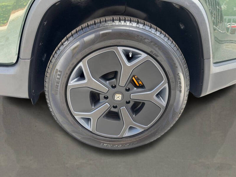 2022 Rivian R1T Adventure