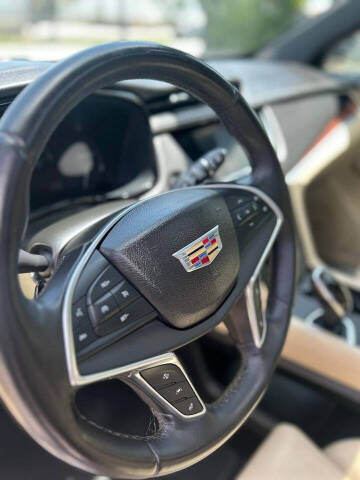 2017 Cadillac XT5 Luxury