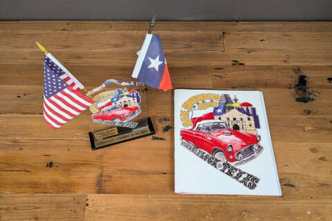 1957 Ford Thunderbird