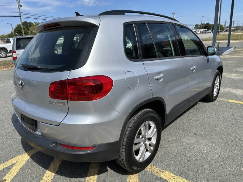 2015 Volkswagen Tiguan SE