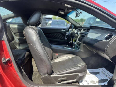 2011 Ford Mustang V6