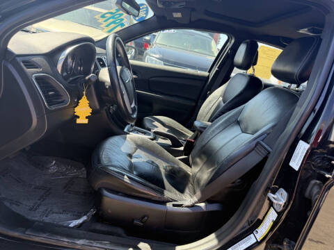 2013 Chrysler 200 Limited