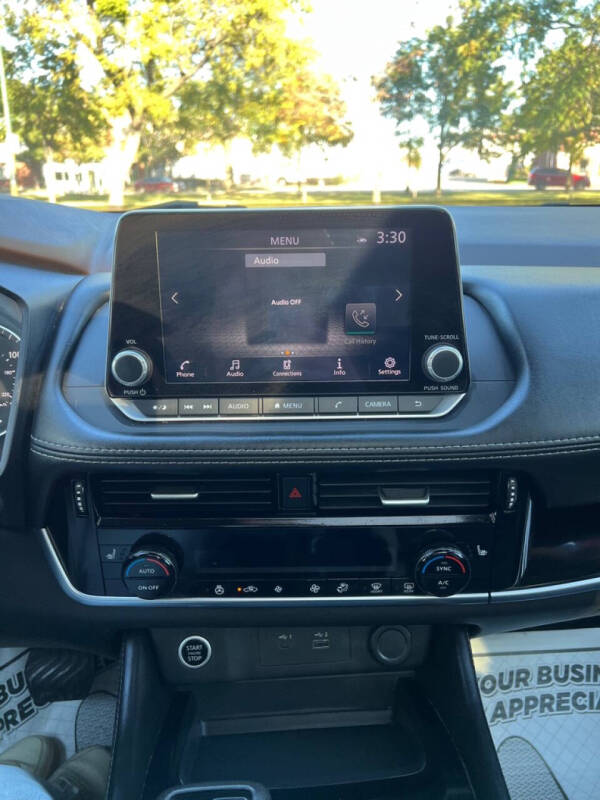 2023 Nissan Rogue SL