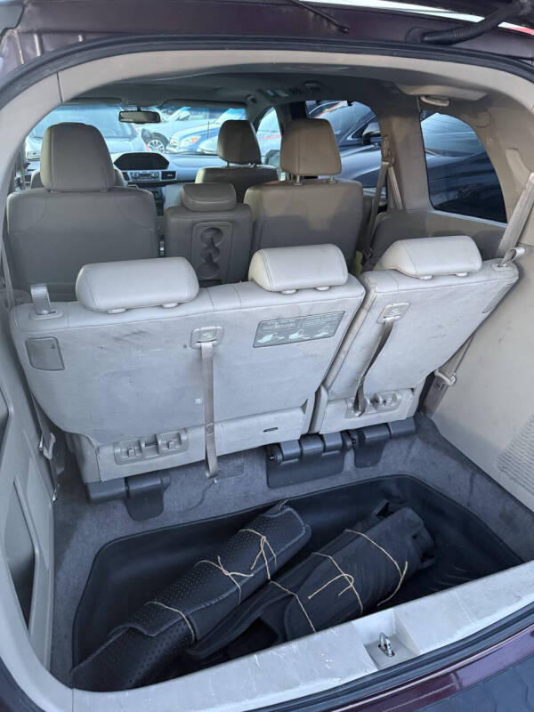 2011 Honda Odyssey EX-L w/DVD